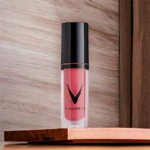 V Kosmetik Creamy Liquid Velvet Lipstick in Bubbly